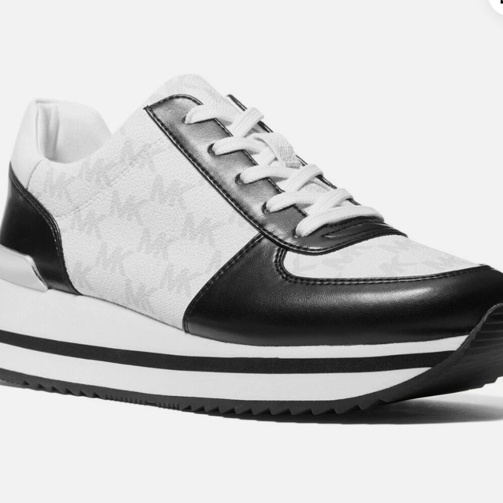 Michael Kors Monique Knit Trainer Sneakers Black/Optic White Women’s 6 - Picture 9 of 10
